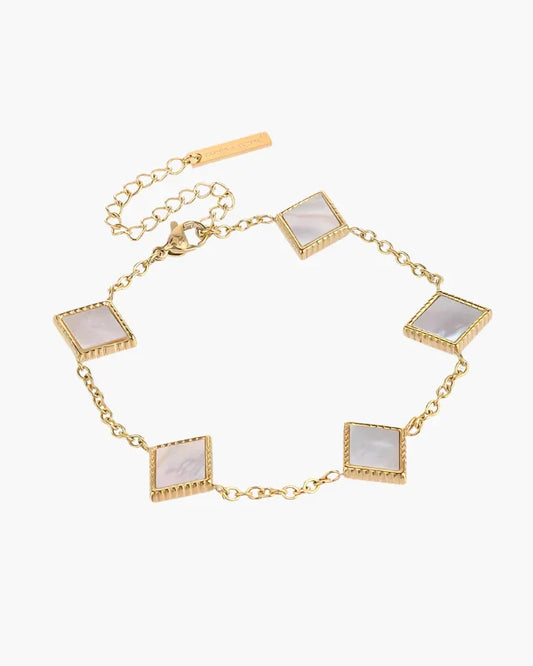 Elegant mother of pearl bracelet