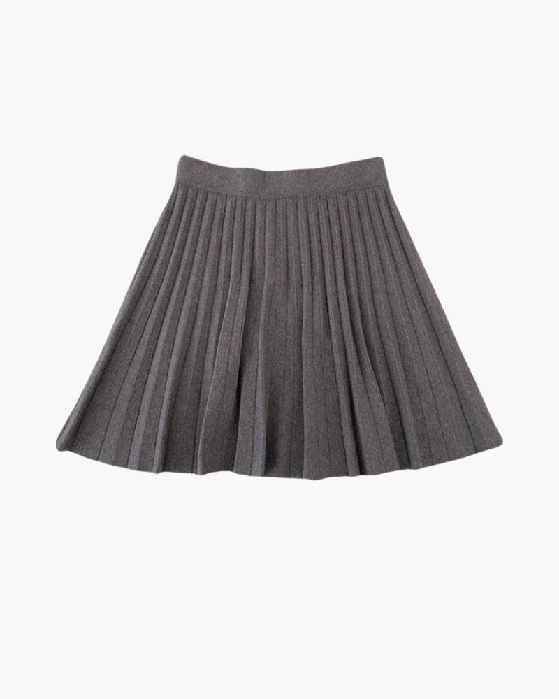 Pleated wool skirt